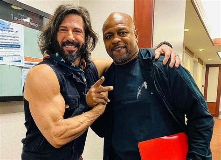 Ron Reyes Net Worth