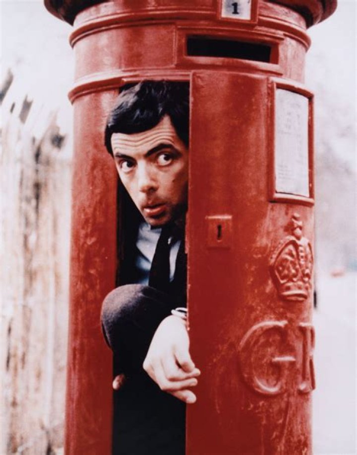 Rowan Atkinson Height, Weight, Body Measurements, Shoe Size