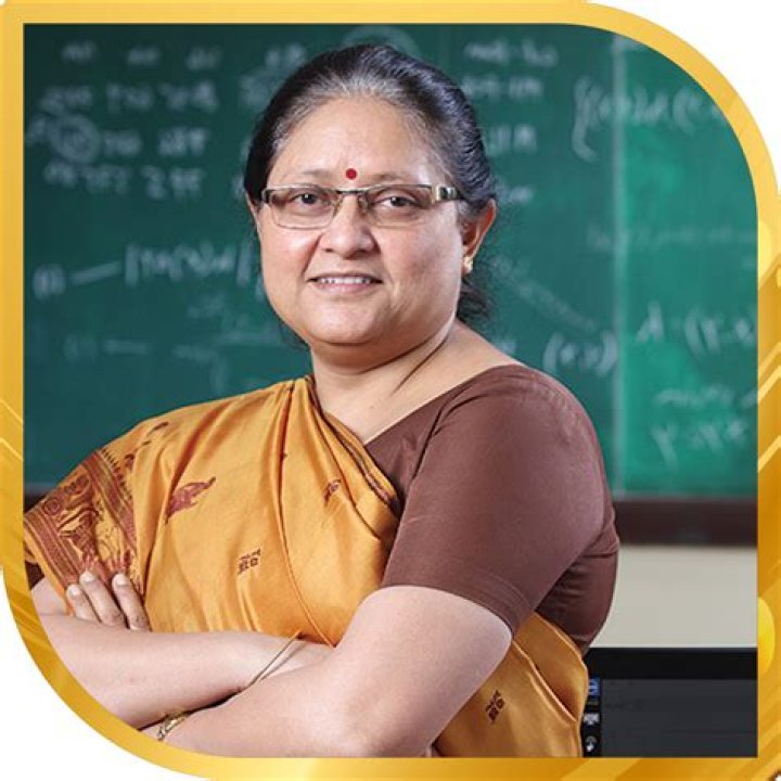 Sanghamitra Bandyopadhyay’s biography, net worth, fact, career, awards and life story