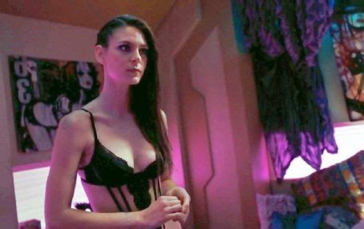 Sara Mitich Dating, Boyfriend, Movies, TV Shows, Net Worth, Wiki, Bio