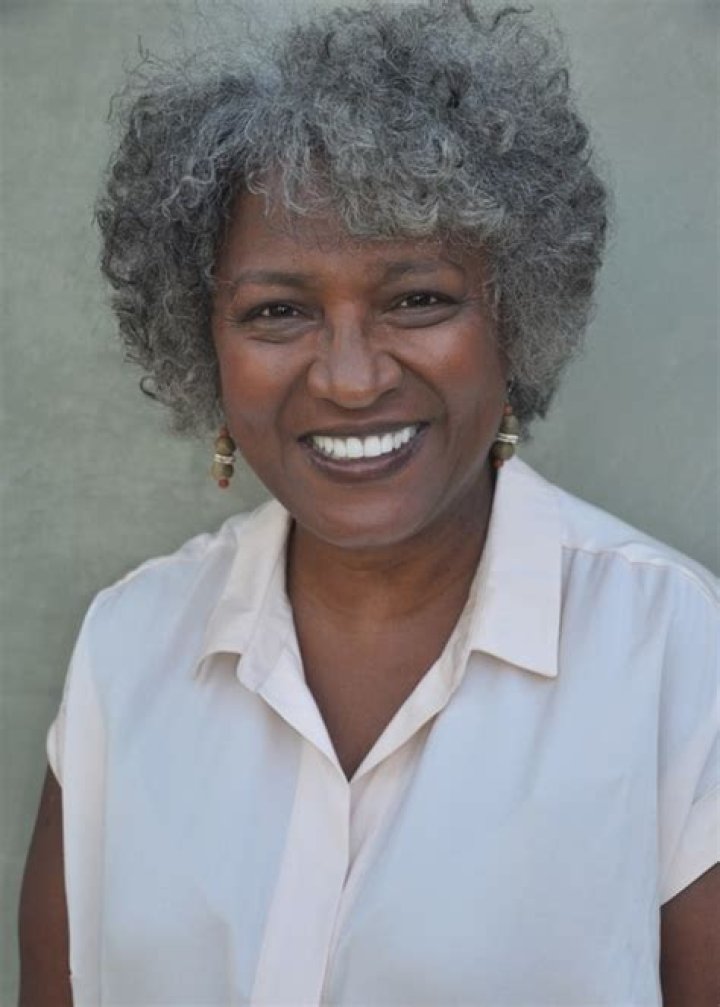 Saundra McClain Net Worth