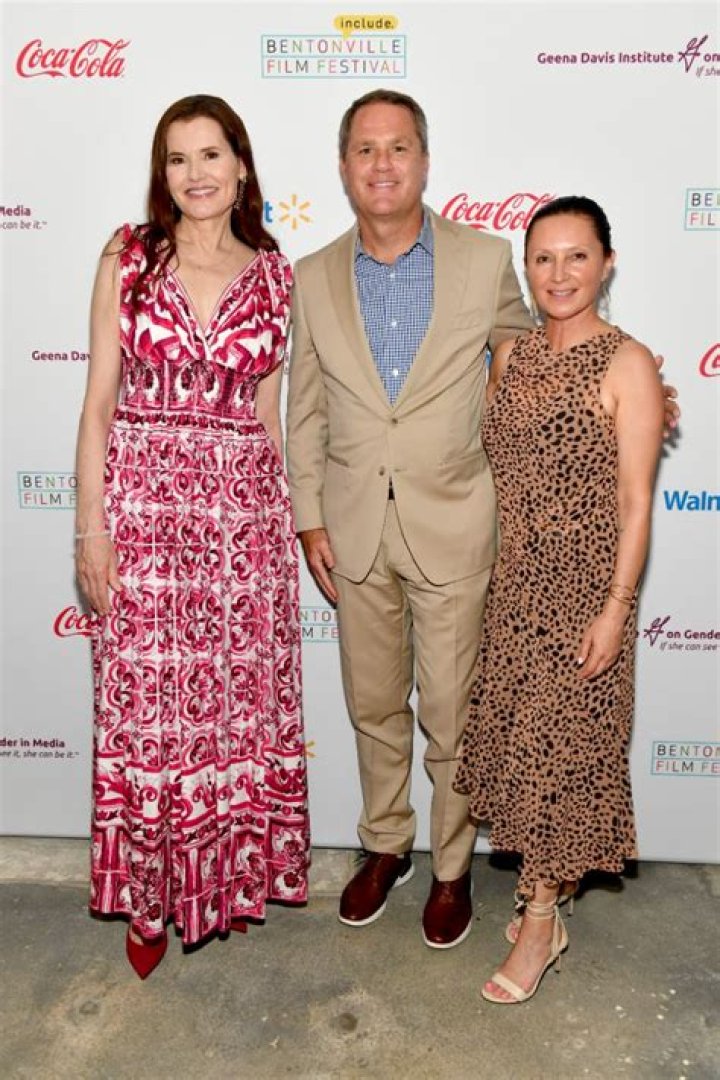 Shelley McMillon Parents, Age, Maiden Name (Doug McMillon Wife) Net Worth, Family, Children