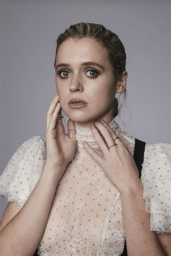 Sofia Oxenham | TG Time