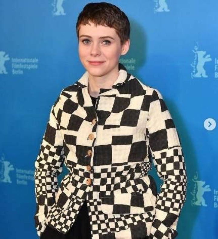 Sophia Lillis Phone Number, WhatsApp Number Contact Number Mobile
