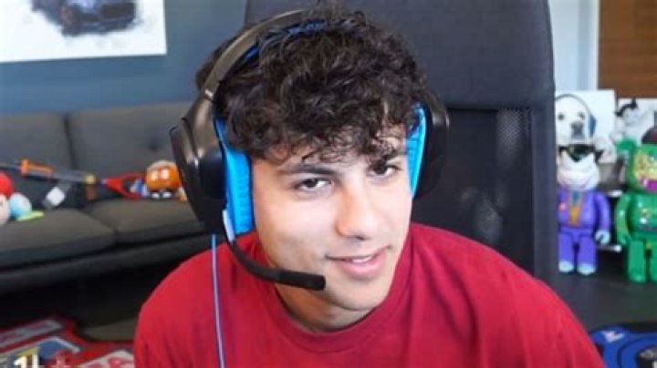 Stable Ronaldo Height, Real Name, Net Worth, Gf