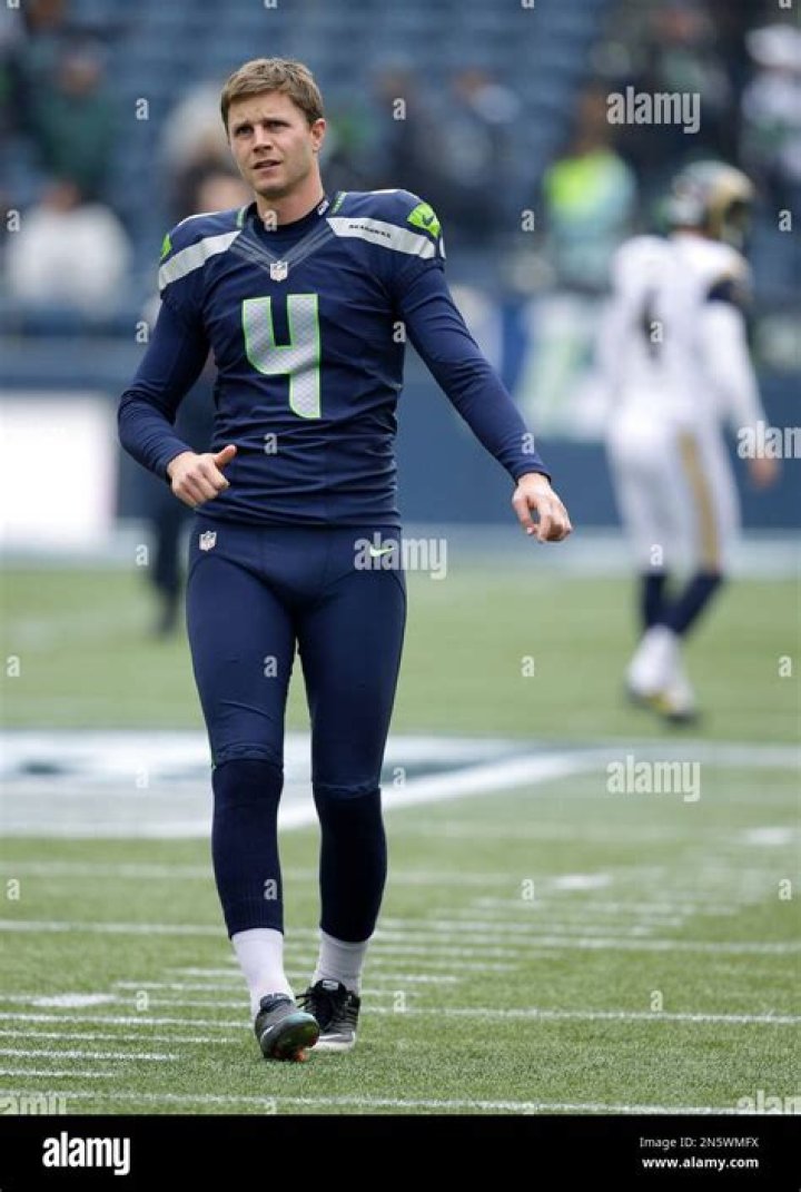 Steven Hauschka - Bio, Age, net worth, height, Wiki, Facts and Family