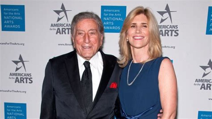 Susan Crow Wiki, Age, Family, Net Worth, Married, Children, Facts about Tony Bennet’s Wife