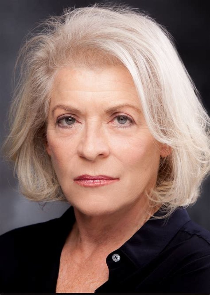 Suzanne Bertish Net Worth