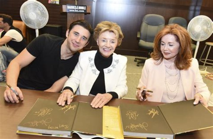 Suzanne Rogers Net Worth