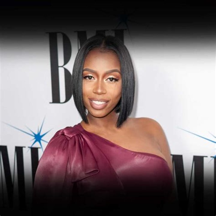 Taj Jami Gibson Age, Wiki, Biography, Parents, Body Measurement, Family, Net worth