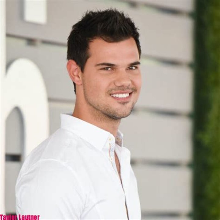 Tay Lautner Height, Weight, Net Worth, Age, Birthday, Wikipedia, Who, Nationality, Biography