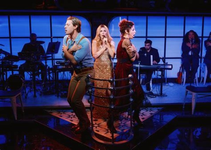 
‘Titanic’ Star Victor Garber Visits Movie’s Off-Broadway Musical Parody ‘Titanique’ : ‘Hilarious’ 