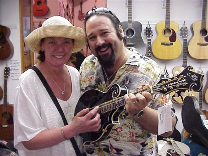 Tom Hennesy Net Worth