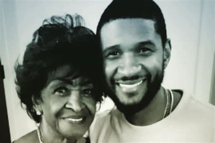 
Usher Says He’s ‘Feeling a Bit Lost’ After His Grandma Tina Died: ‘I Just Wasn’t Ready’ 