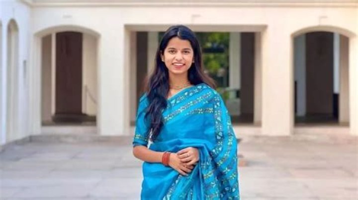 Vasundhara Thakur Height, Weight, Net Worth, Age, Birthday, Wikipedia, Who, Nationality, Biography