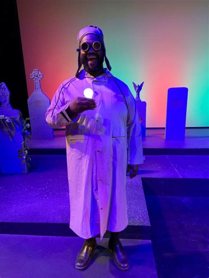 Virgilio Davis Net Worth