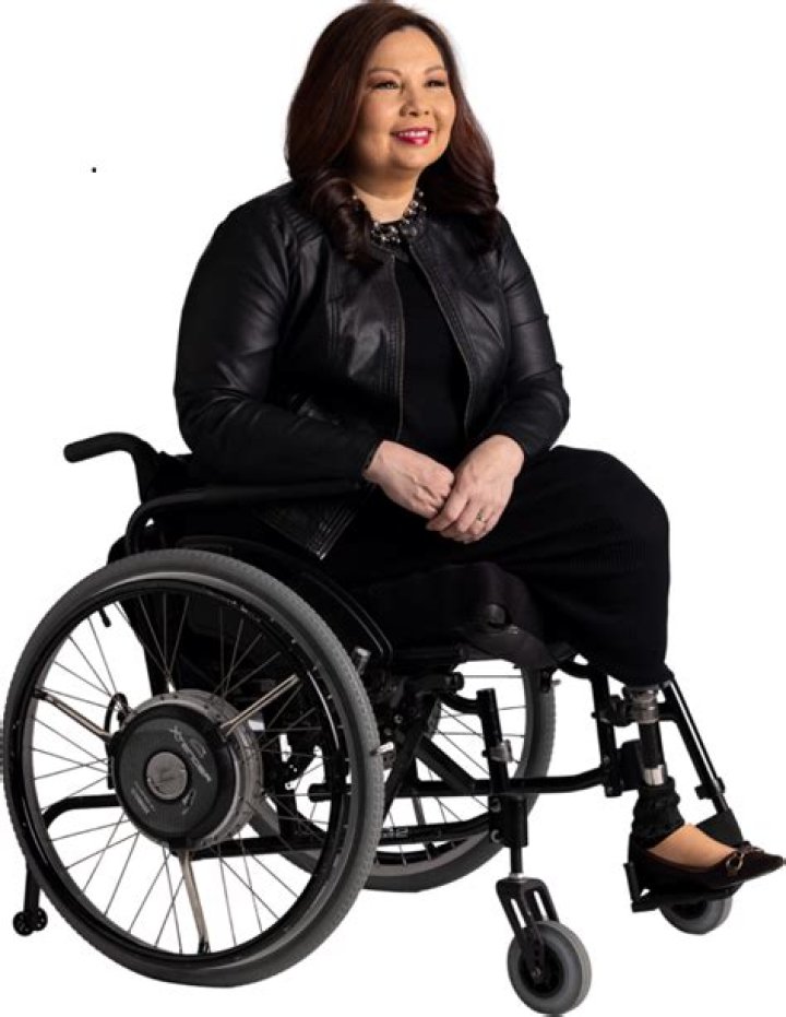 
What Happened To Tammy Duckworth Legs And Why Does She Use Wheelchair? 