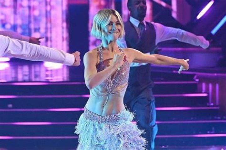 
What Is Julianne Hough Sexuality – Is She Gay? Facts To Know About The Dancer 