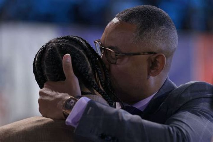 What Kind Of Glasses Does Jenine Wardally Wear? Juwan Howard Wife’s Appearance During The Games Makes Fans Wonder
