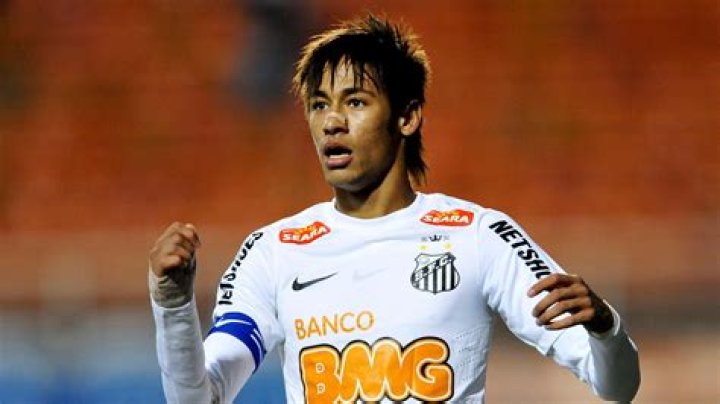 
Who are Andre Santoss Parents? Andre Santos Biography, Parents Name, Nationality and More 