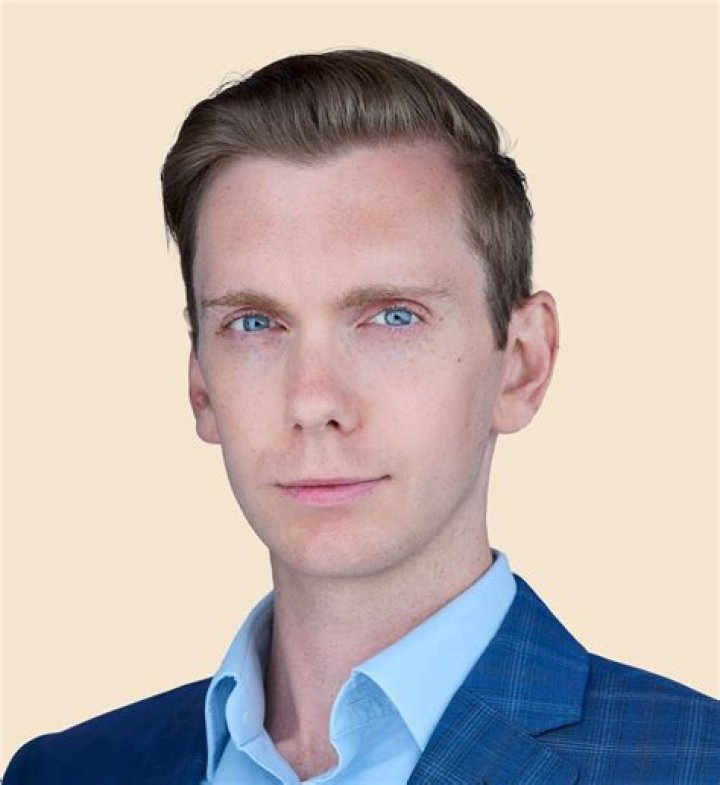 
Arkadiusz Miliks Height, Weight, Net Worth, Age, Birthday, Wikipedia, Who, Instagram, Biography 