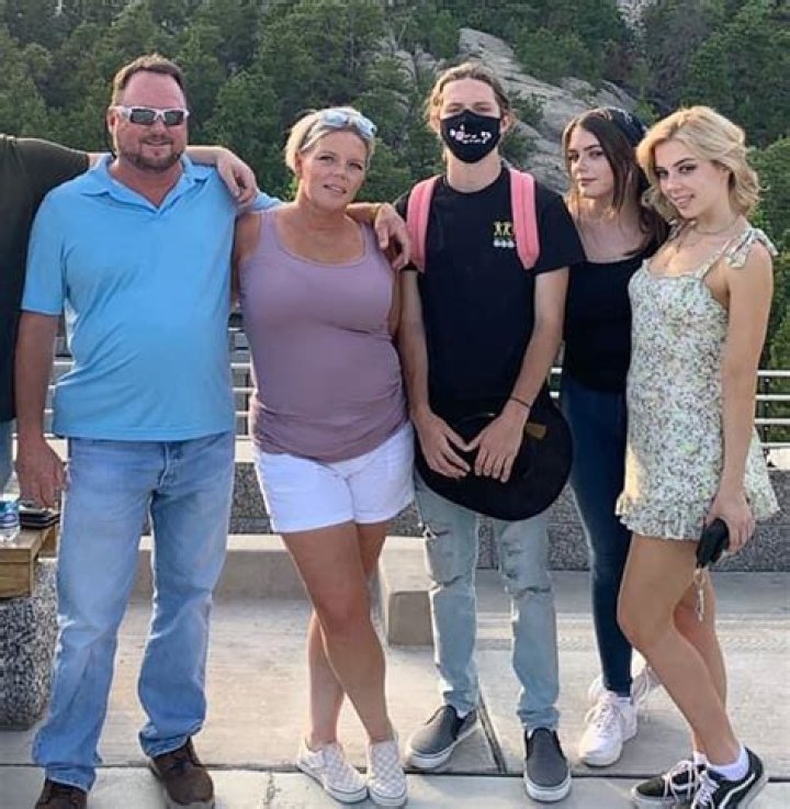 Who Is Nicole Reffitt? Everything On Capitol Rioter Guy Reffitt Wife – Age, Son And Instagram Bio