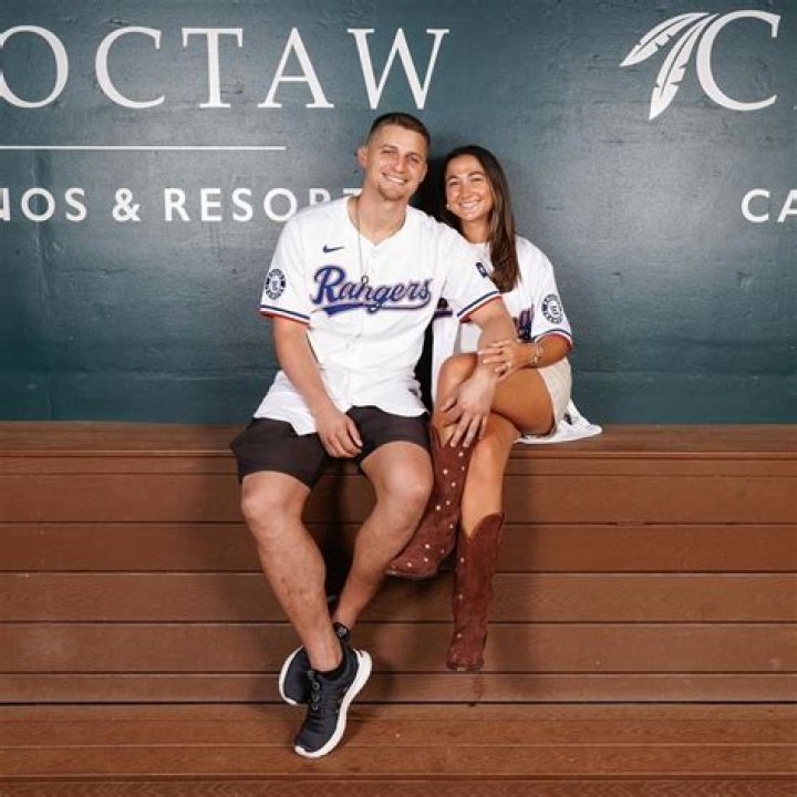 Who Is Seager Marie McCullah? Meet Carlos Condit Wife On Instagram