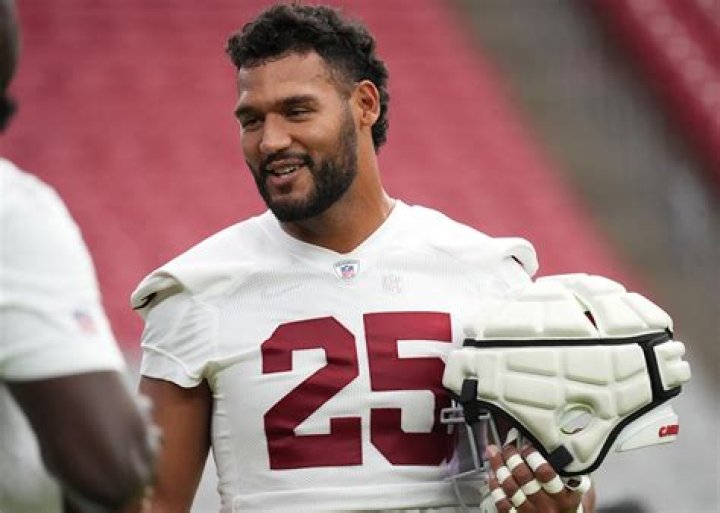 Who Is Zaven Collins From Arizona Cardinals? Parents Salary & Girlfriend Revealed