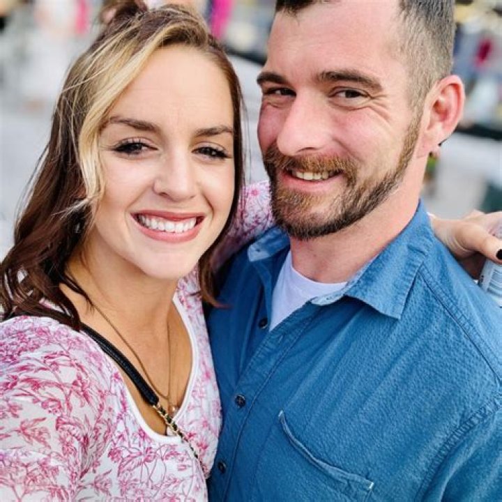 Who was Instagram Star Lee Macmillan Boyfriend? Everything To Know About