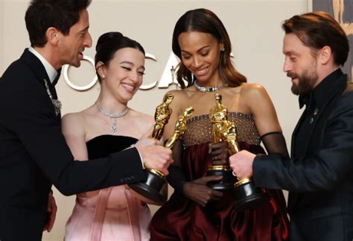 
Youn Yuh Jung A Oscar Winning Actress Has Left The Hook Entertainment 