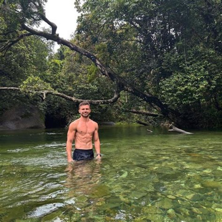 Zach Davis Net Worth